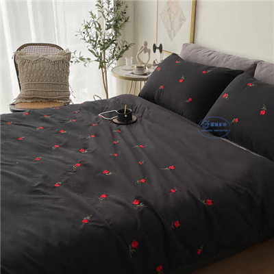 How Do We Choose The Embroidery Bedding Set？